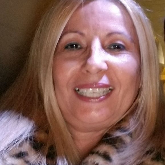 Meet your Posher, Carmen - Picture 1 of 1